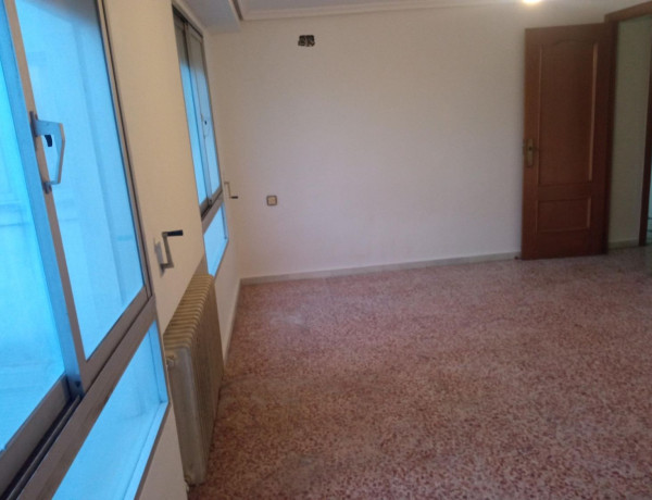 Piso en venta en Barri Zona Nord