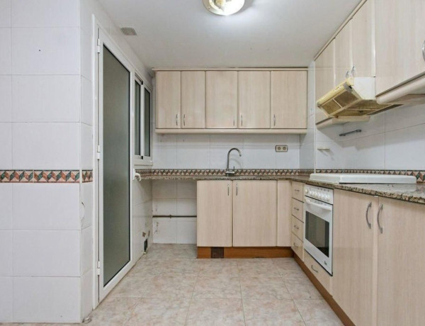 Piso en venta en Nucli Urbà