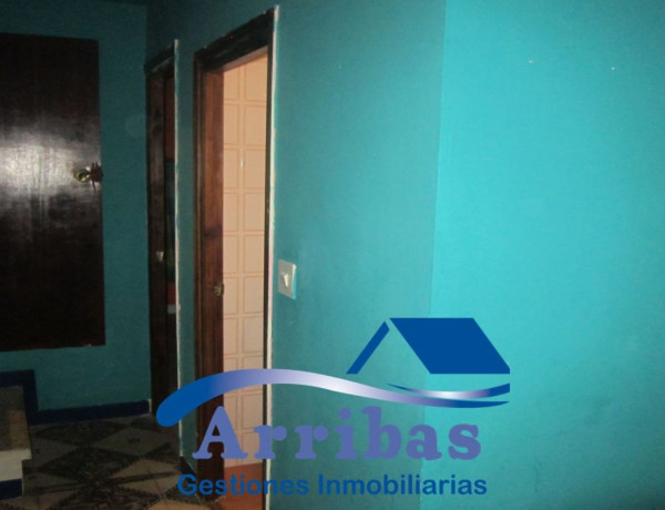 Casa de pueblo en venta en Urb. Casco Urbano, Escalona