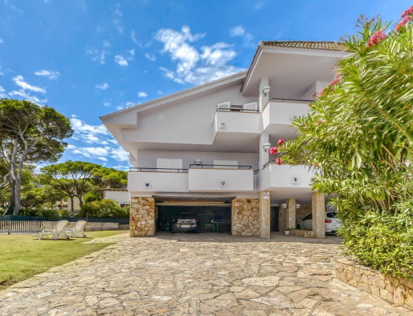 Casa o chalet independiente en venta en avenida dels Arenals de Mar, 18