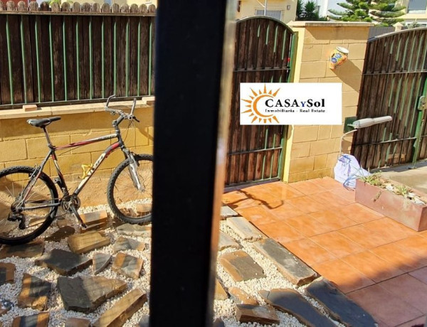 Chalet pareado en venta en calle Antonio Molina