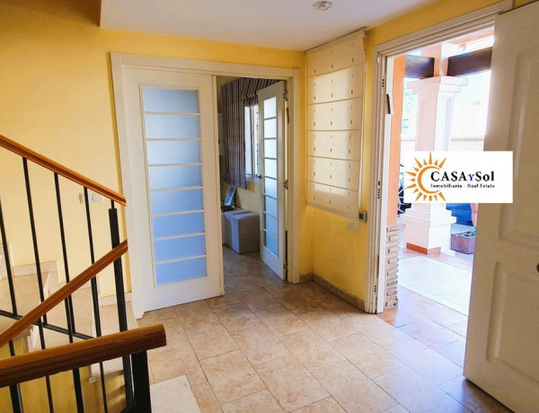 Chalet pareado en venta en calle Antonio Molina