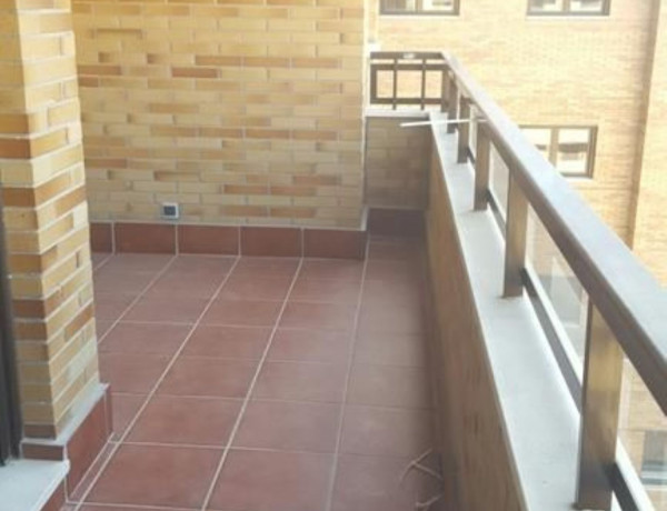 Piso en venta en El Quiñón