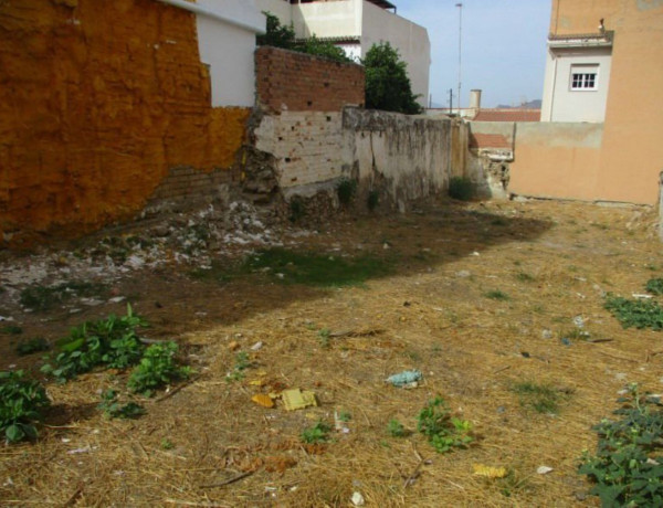 Terreno en venta en calle Juan Carlos I, 94