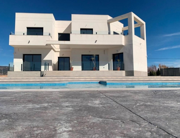 Casa o chalet independiente en venta en Pinoso