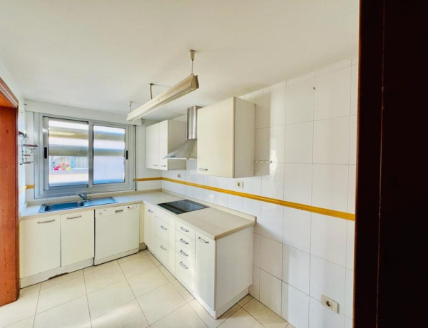 Piso en venta en calle Maninindra, 12