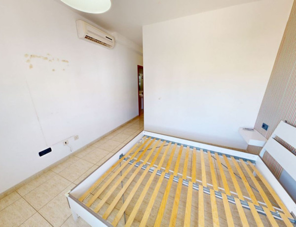 Piso en venta en calle Isla de la Graciosa