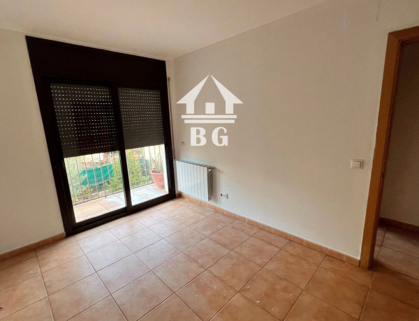 Chalet adosado en venta en calle Francesc Moragas