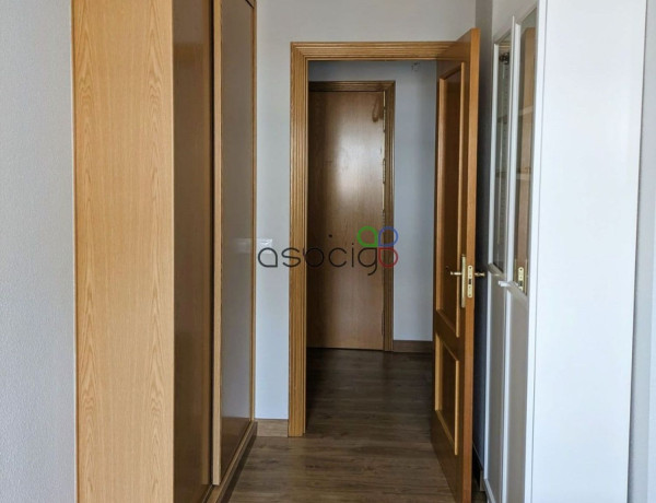 Piso en venta en calle Carmen Conde