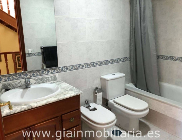 Chalet adosado en venta en calle Antonio Palacios