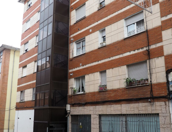 Piso en venta en calle leopoldo alas clarin, 5