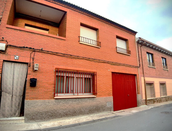 Chalet pareado en venta en calle de Toledo