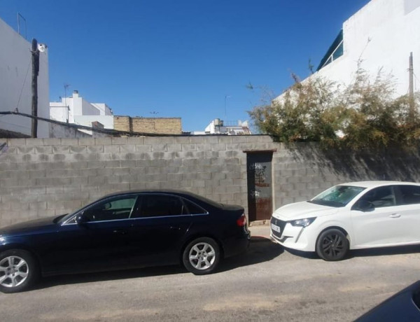 Terreno en venta en calle Amancio Renes