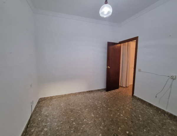 Alquiler de Casa o chalet independiente en Núcleo Urbano