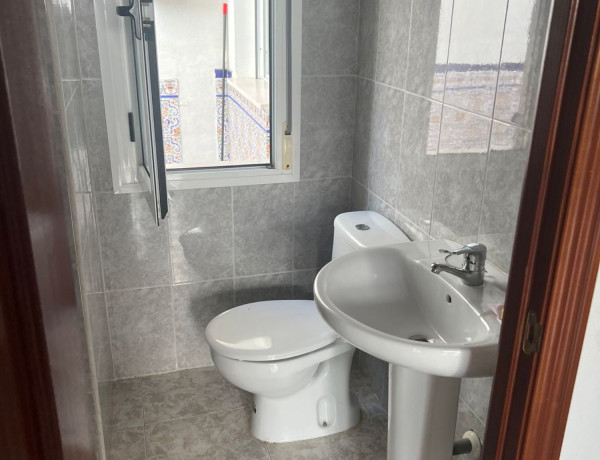 Chalet adosado en venta en La Guardia