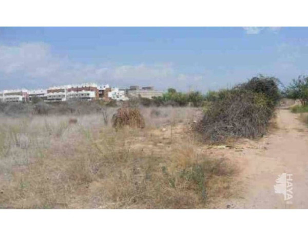 Terreno en venta en calle Ue4 t