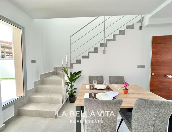 Casa o chalet independiente en venta en calle Reina Sofía, 11