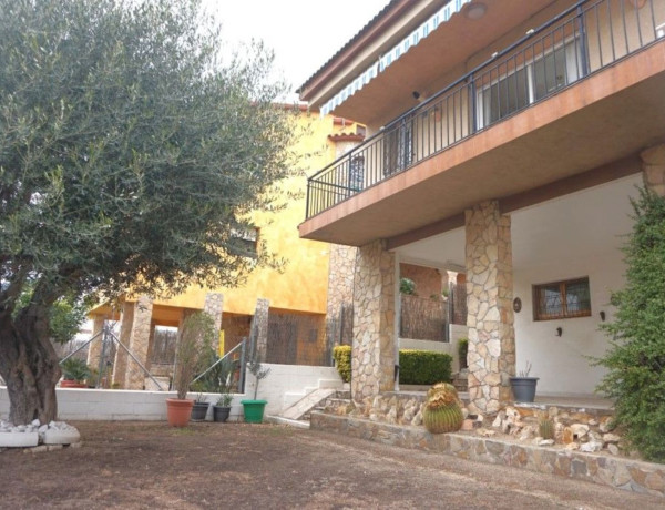 Casa o chalet independiente en venta en calle Rafael