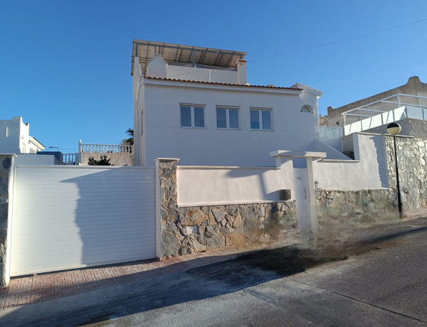 Casa o chalet independiente en venta en calle Grove s/n