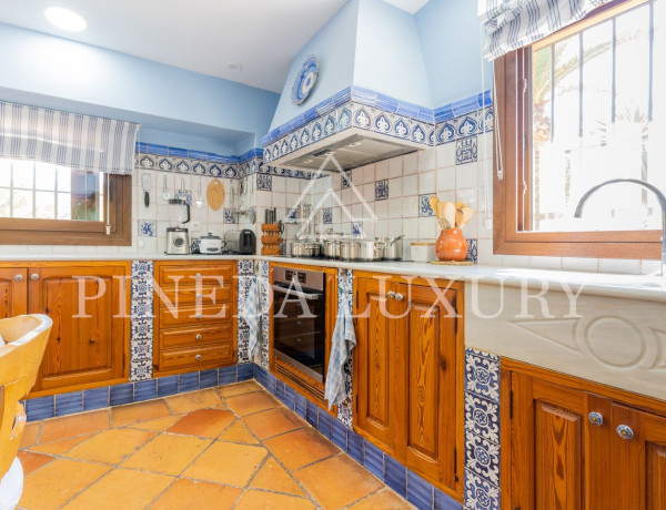 Casa o chalet independiente en venta en Urb. Urbanizacion Alfinach, Los Monasterios-Alfinach