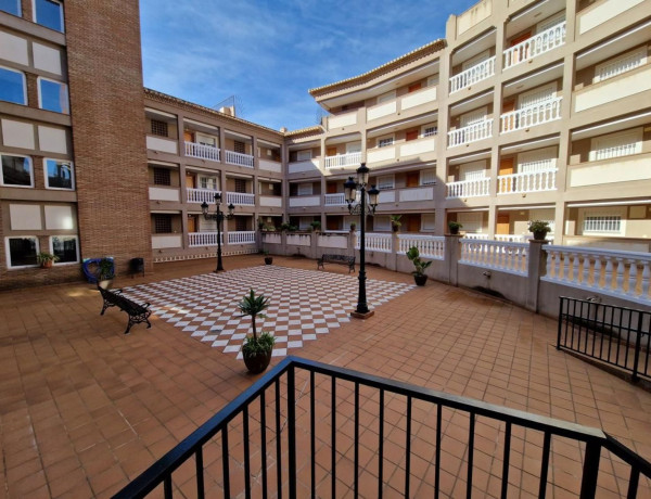 Piso en venta en avenida Prieto Moreno, 1