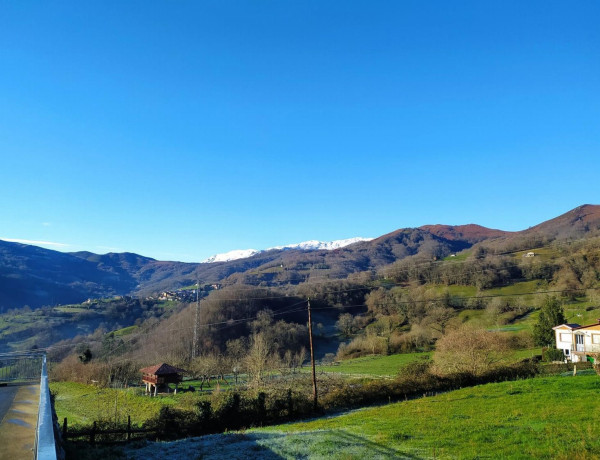 Chalet adosado en venta en Lugar Gallegos