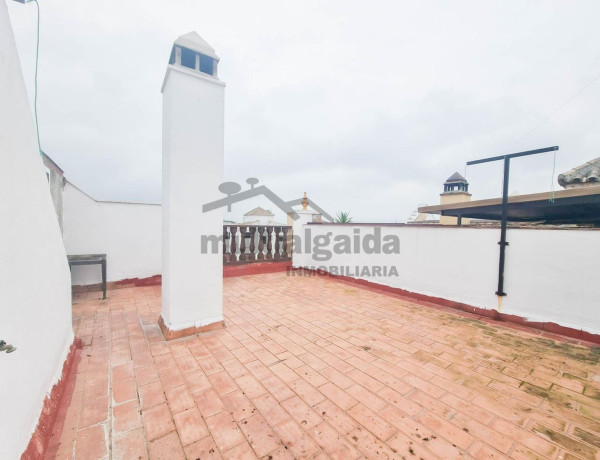 Chalet adosado en venta en Benalup