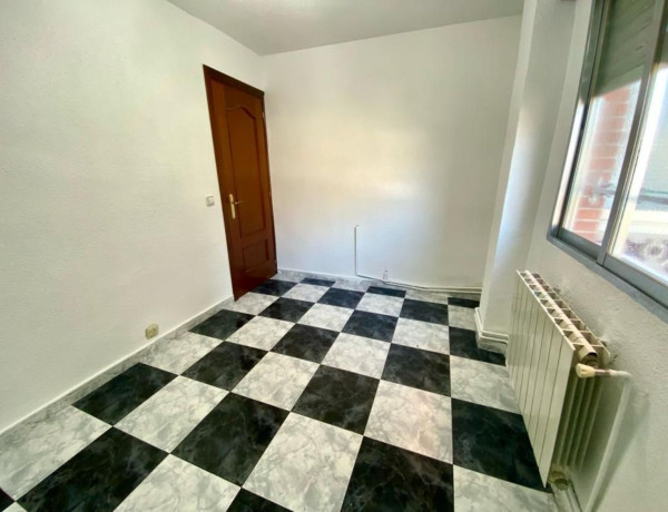 Piso en venta en Urb. Camino De Leganes, Este