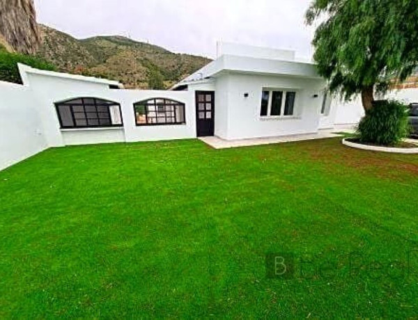 ESPECTACULAR CHALET A ESTRENAR EN BENALMADENA PUEBLO