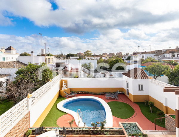 Casa en venta de 147 m² Calle Virgen de los Reyes, 41950 Castilleja de la Cuesta (Sevilla)