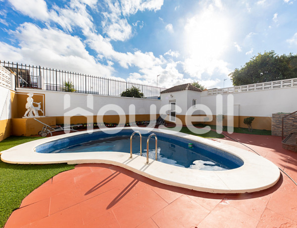 Casa en venta de 147 m² Calle Virgen de los Reyes, 41950 Castilleja de la Cuesta (Sevilla)