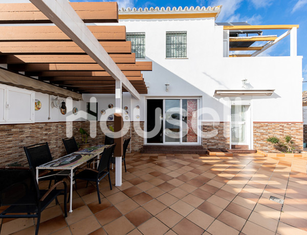 Casa en venta de 147 m² Calle Virgen de los Reyes, 41950 Castilleja de la Cuesta (Sevilla)