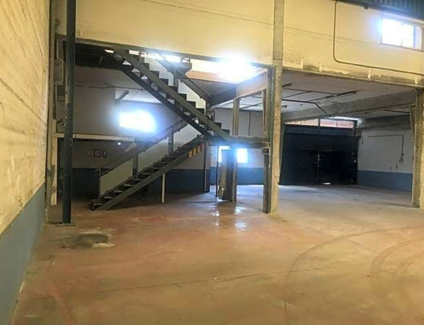 Nave Industrial en venta en Parla