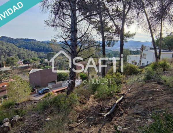 TERRENO EDIFICABLE EN COLLSEROLA, A 15MN DE BARCELONA.