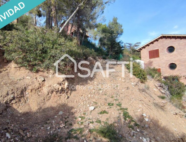 TERRENO EDIFICABLE EN COLLSEROLA, A 15MN DE BARCELONA.