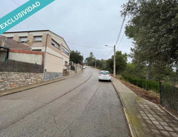 Parcela de 1070 m2 en Castellnou de Bages