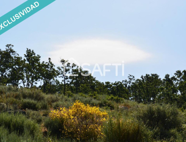 Te sentirás en el techo del mundo con las vistas espectaculares que ofrece esta finca maravillosa.