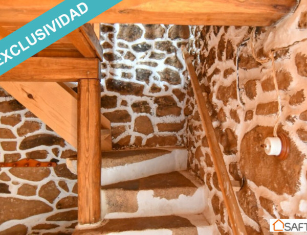 Se vende casa de piedra en uno de los pueblos más bonitos de la Sierra de Gata.