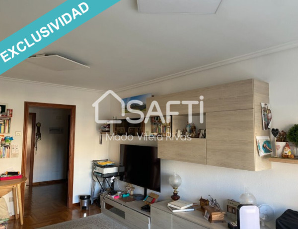 SAFTI VENDE PISO DE TRES HABITACIONES EN UNA QUINTA PLANTA CON ASCENSOR, GARAJE Y TRASTERO. EN AVD. DA FLORIDA EN VIGO.