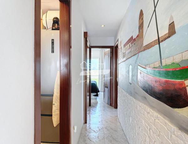 ¡Nuevo! Apartamento de dos dormitorios con vistas al canal y ascensor.