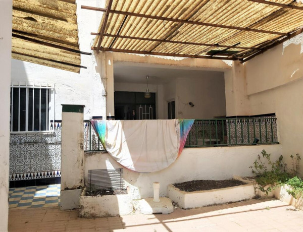 SE VENDE CASA A REFORMAR EN  MANCHA REAL.