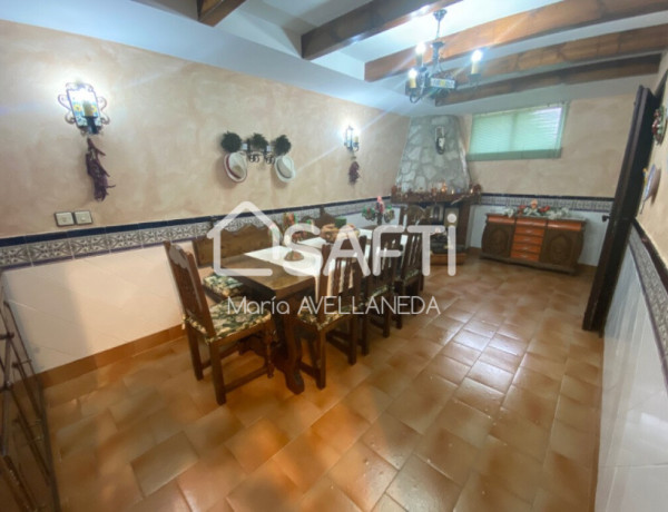 ***REBAJADO*** IMPECABLE CHALET ADOSADO EN URBANIZACIÓN LAS MUNDINAS