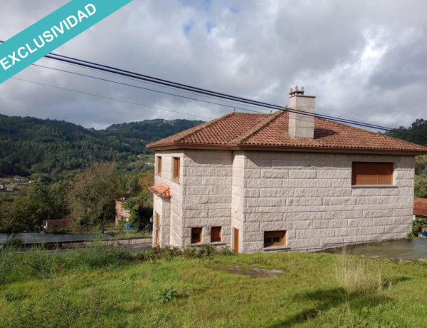 BAJADA DE PRECIO ESPECTACULAR ¡ Se vende casa / chalet en Frades ( Mondariz )