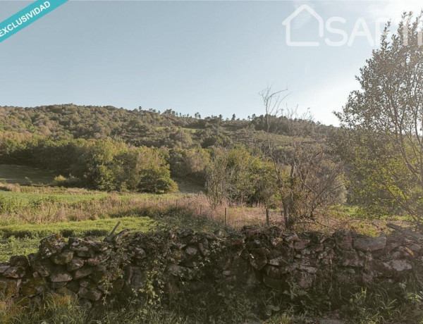 ENCANTADORA CASA RURAL SOBRE LA LADERA DEL MONTE FARO