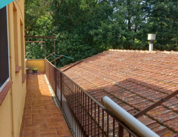 Local Comercial con Vivienda en Ctra Olot - Santa Pau.