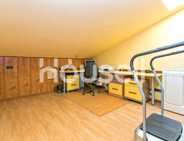 Casa en venta de 300 m² en Carrer Mercè Rodoreda, 08635 Sant Esteve Sesrovires (Barcelona)