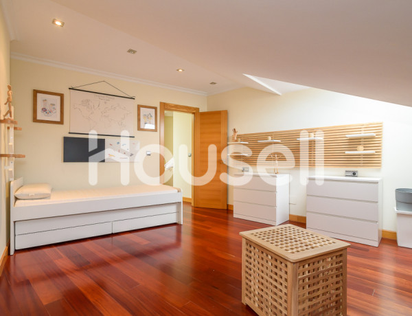 Casa en venta de 263m² Plaza de Carbayedo, 33402 Avilés (Asturias)