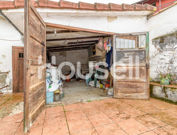 Casa en venta de 190 m² Avenida Aldea Arriondo, 33600 Mieres (Asturias)