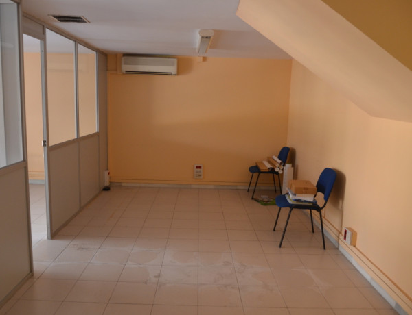 Local comercial en Venta en Cornella De Llobregat Barcelona ALMEDA