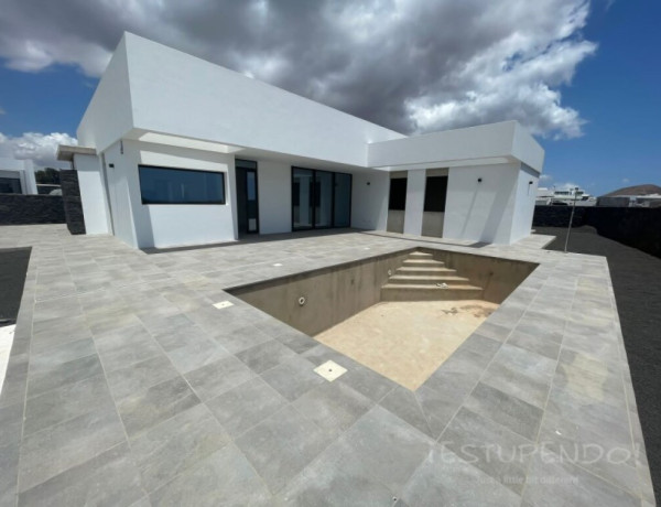 Casa-Chalet de Obra Nueva en Venta en Teguise (Lanzarote) Las Palmas Ref: CT 8219